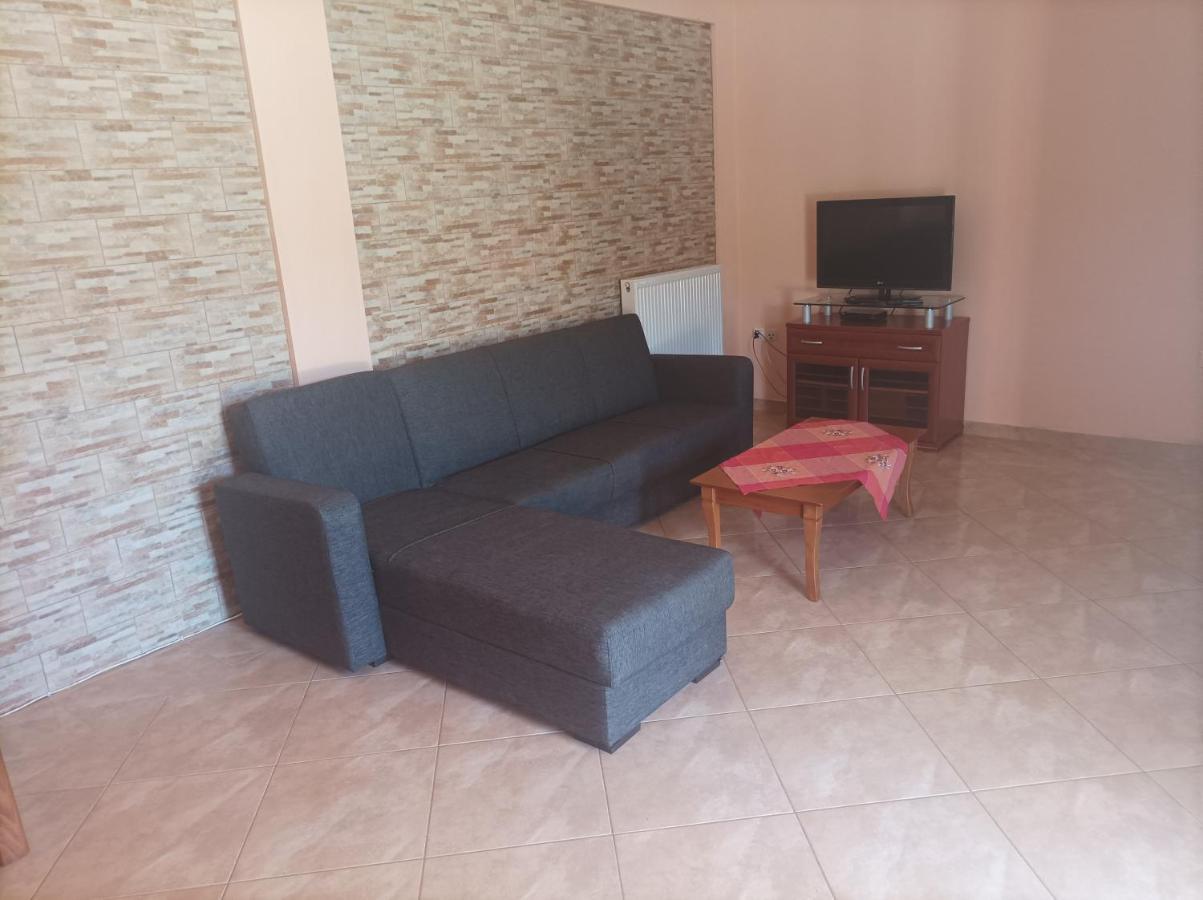 Anna Apartments Acharavi  Ngoại thất bức ảnh