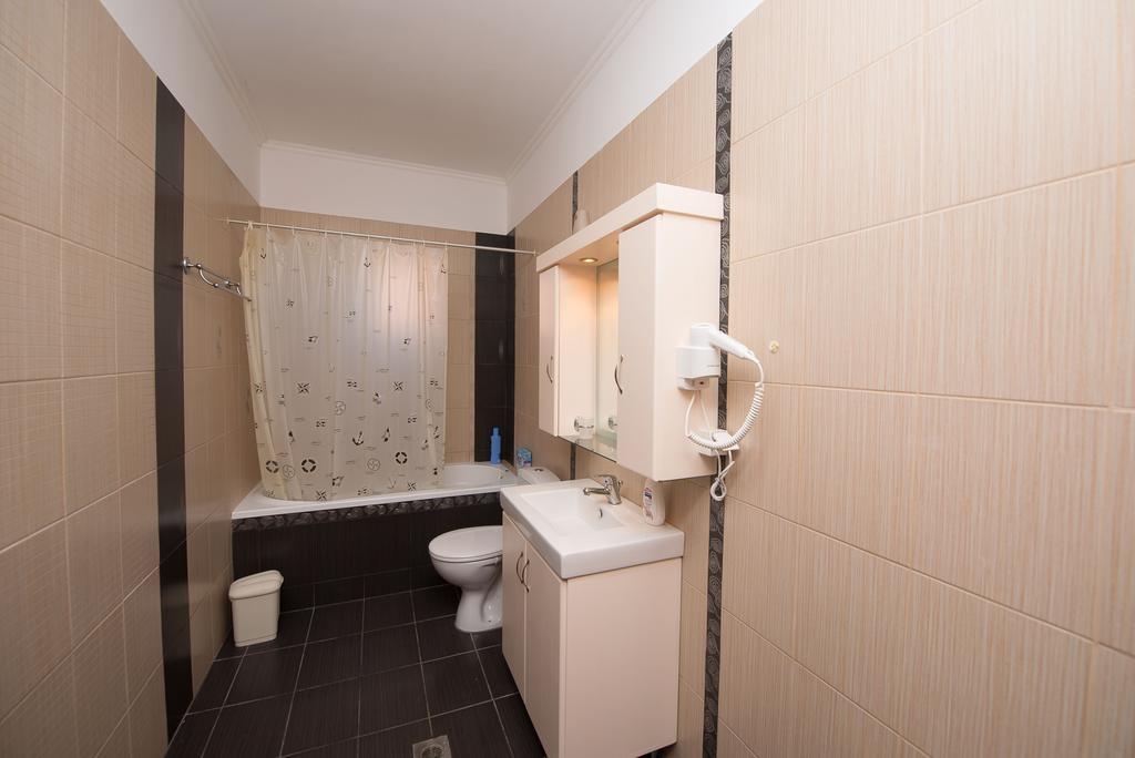 Anna Apartments Acharavi  Ngoại thất bức ảnh